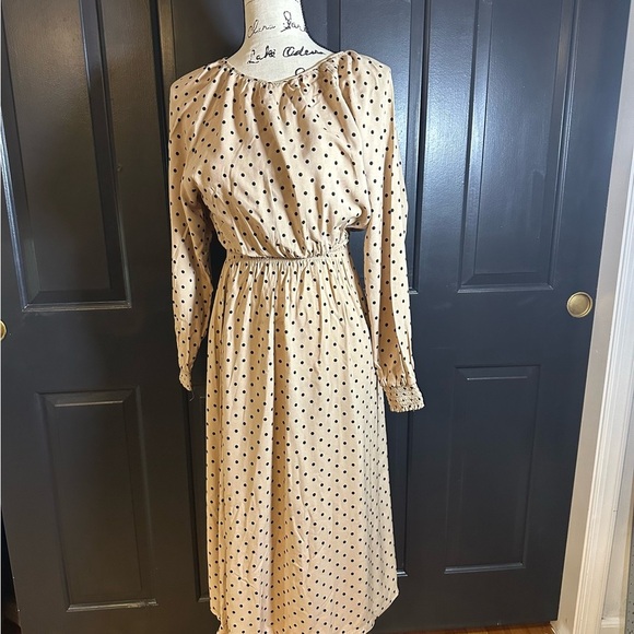 H&M HM Dress with Smocking Beige Black Dotted Viscose FRENCH FASHION STYLE(E5 - Picture 1 of 11
